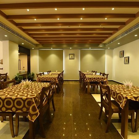 마야스 켐 프라이드 호텔 Tiruchirappalli 외부 사진
